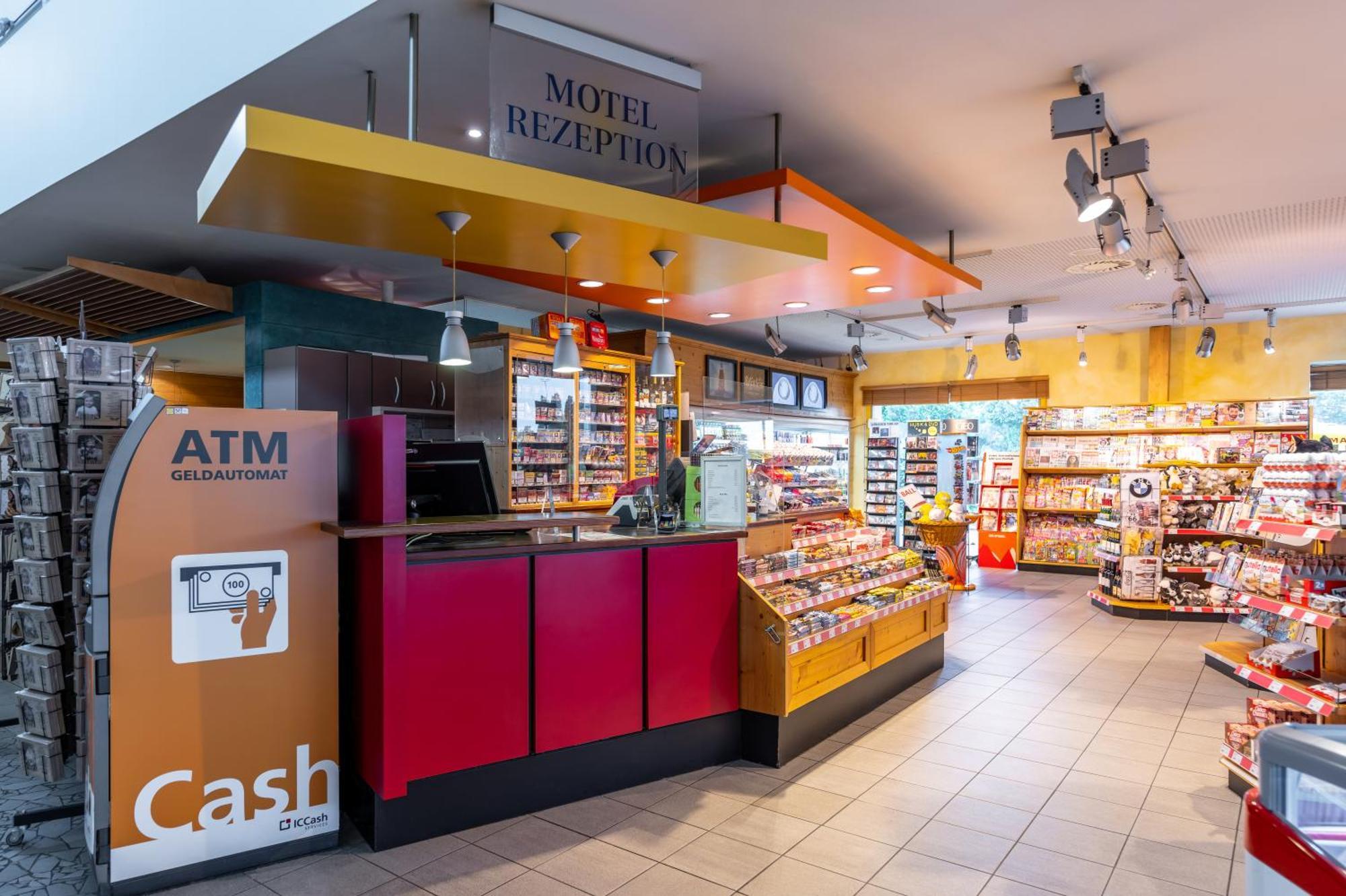 Hotel Leipheim Sued Esterno foto