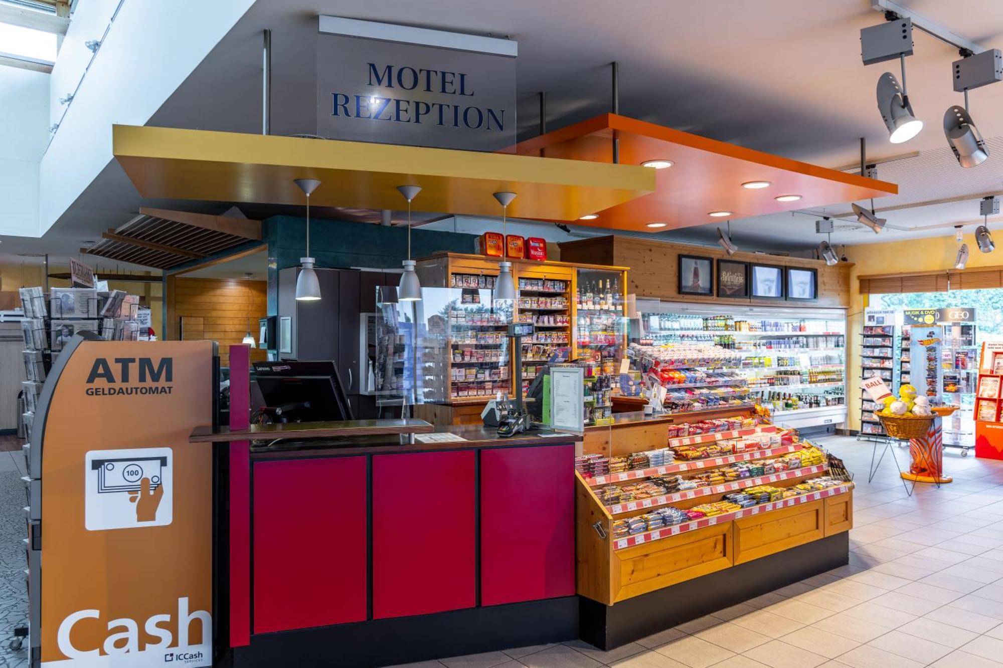 Hotel Leipheim Sued Esterno foto